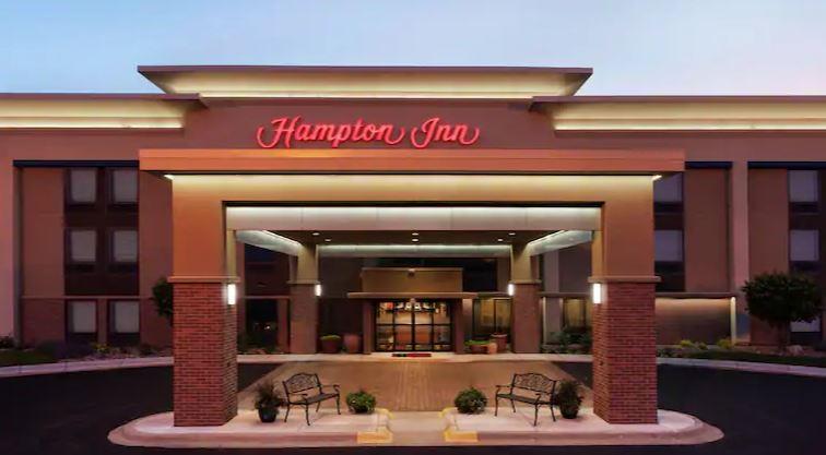 乔利埃特/I-55希尔顿恒庭酒店 外观 照片